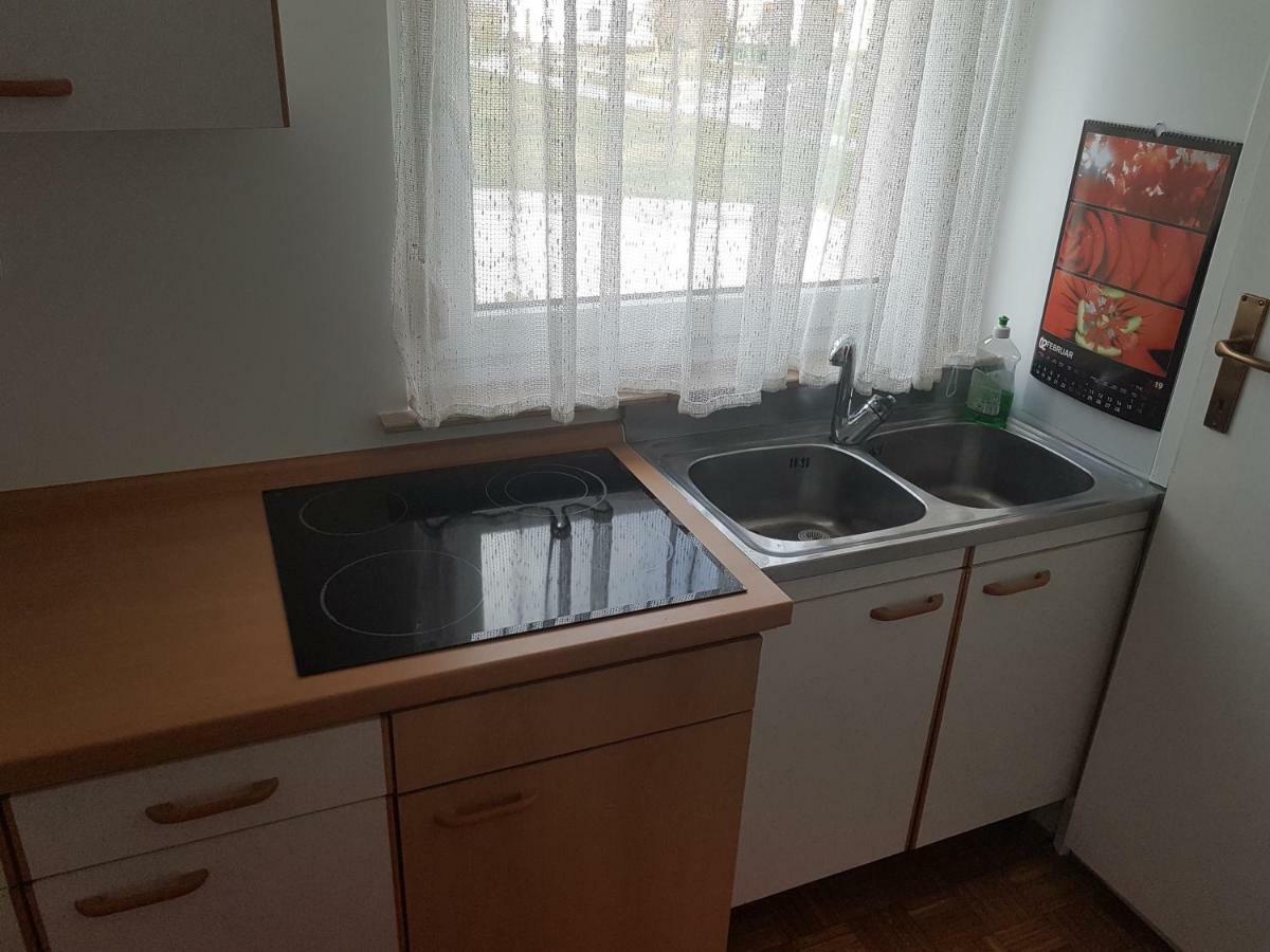Apartment Lipar Преддвор Екстер'єр фото